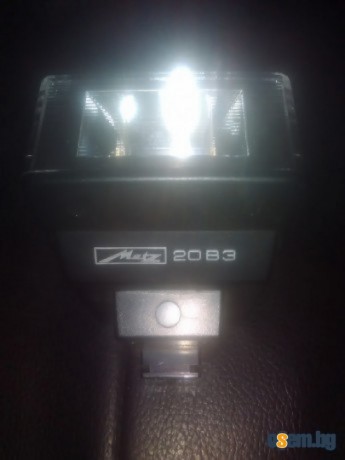 Продавам класически фотоапарат Praktica MTL 3