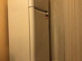 Хладилник с фризер Indesit