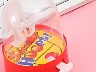 Семейна игра на баскетбол