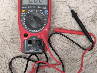 Професионален мултицет uni-t ut50A