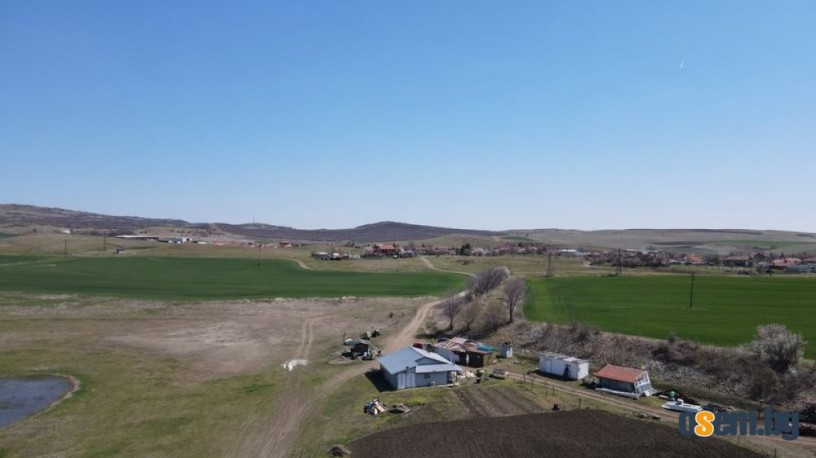 Продавам 18,128 дка земя в землището на с. Лясково