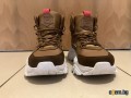 Ефектни спортни обувки от дамска серия - FILA Desert Boot