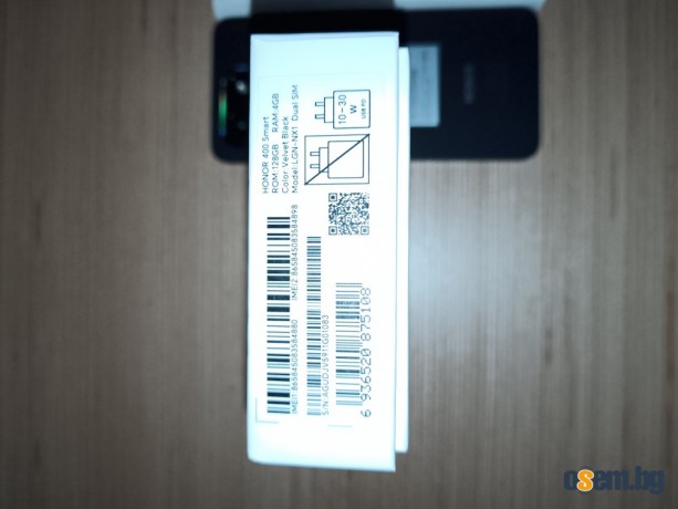 Продавам, НОВ,HONOR 400 SMART ROM128GB RAM 4GB 5G tm